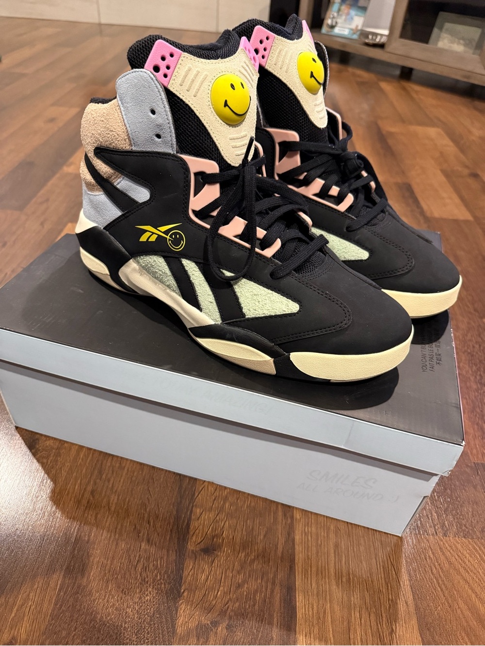 Reebok Shaq Attaq "Smiley" men’s size 13.
